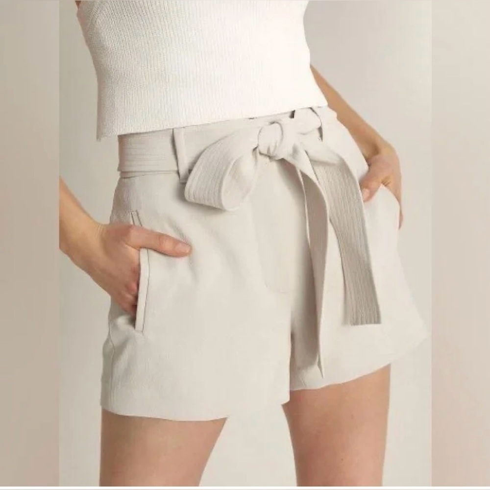 Wilfred Cream Women's Shorts